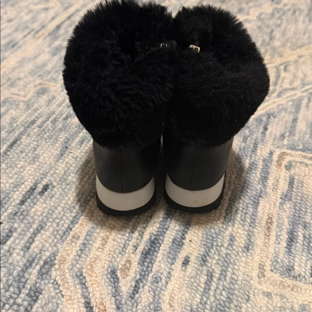 DKNY Al Cuffed Booties Womens Zip Flat Boots Black Leather Faux Fur Size 6